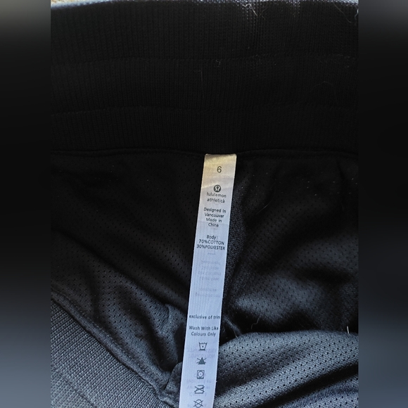 Original Lululemon Dance Studio Pants, Black, Size 6 - Picture 4 of 8